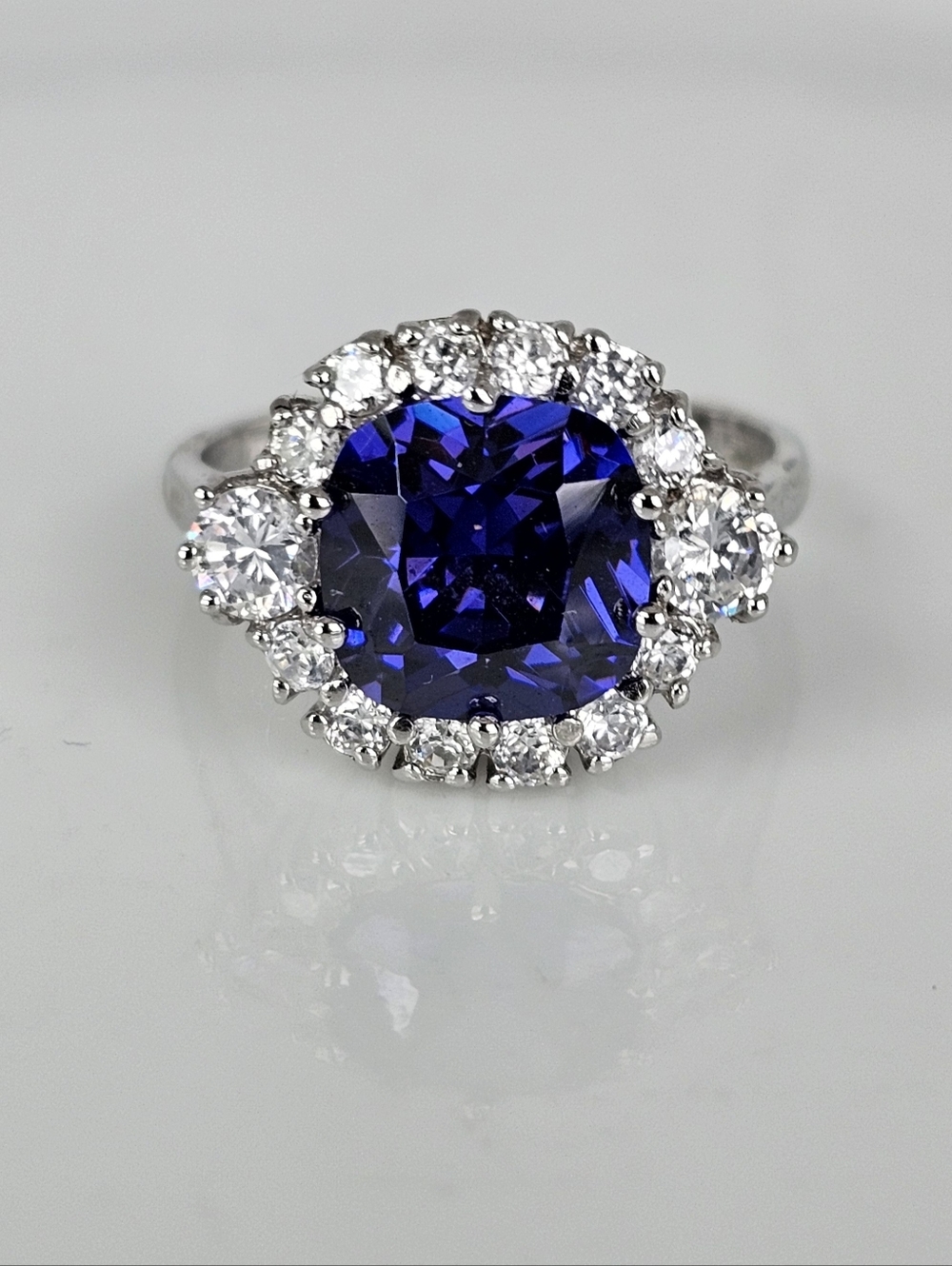 Stunning Tanzanite & White Diamond Simulant Halo Ring Sterling Silver Size 8!